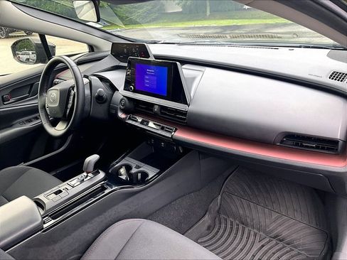 Used 2023 Toyota Prius Prime FWD image 14