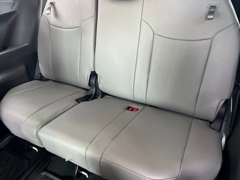 Used 2026 Toyota Sienna XLE image 16