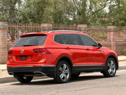 Used 2018 Volkswagen Tiguan SEL Premium FWD image 10