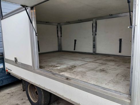 Used 2007 Chevrolet Silverado 3500 W/T image 9