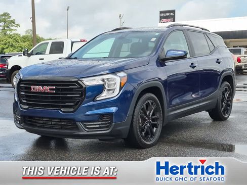 Used 2022 GMC Terrain SLE w/ Driver Convenience Package FWD image 1