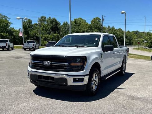Used 2025 Ford F150 XLT w/ Equipment Group 301A Standard AWD/4WD image 8