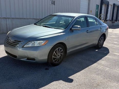 Used 2008 Toyota Camry LE FWD image 3