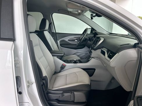 Used 2024 GMC Terrain SLE AWD/4WD image 26