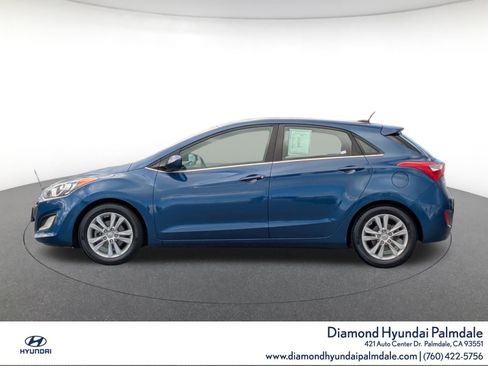 Used 2015 Hyundai Elantra GT image 4