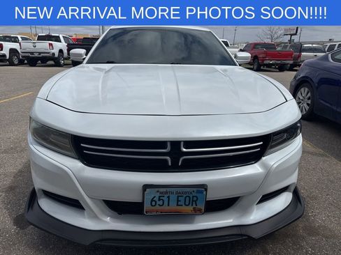 Used 2016 Dodge Charger SXT w/ AWD Plus Group image 2