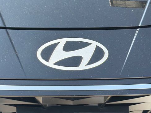 Used 2024 Hyundai Elantra Limited FWD image 38
