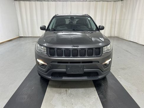 Used 2019 Jeep Compass Latitude AWD/4WD image 3