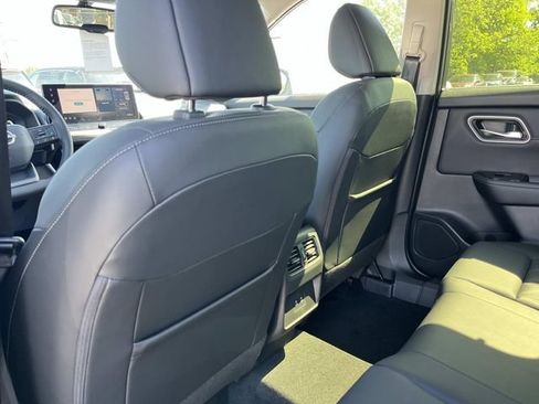 New 2026 Nissan Rogue Platinum AWD/4WD image 21