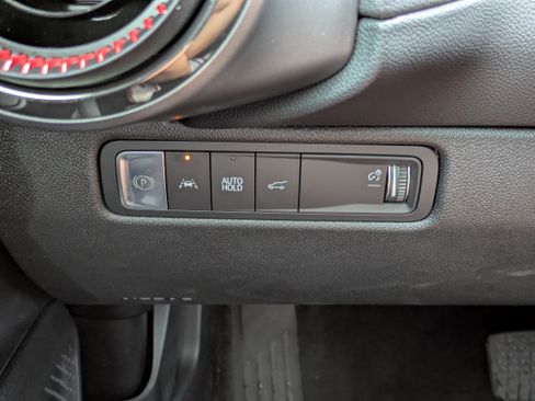 Used 2024 Chevrolet Equinox EV RS FWD image 36