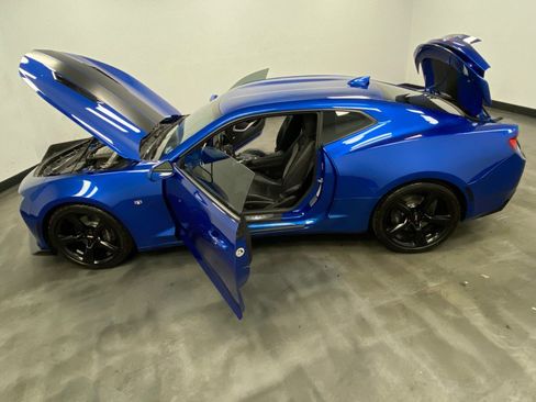 Used 2016 Chevrolet Camaro SS RWD image 41