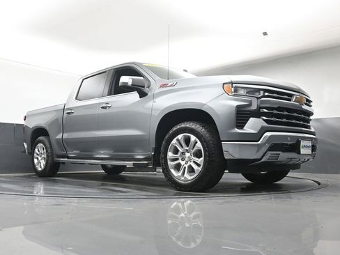 Used 2023 Chevrolet Silverado 1500 LTZ AWD/4WD image 23