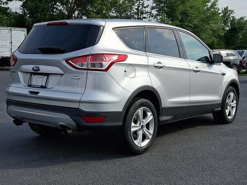 Used 2015 Ford Escape SE AWD/4WD image 9
