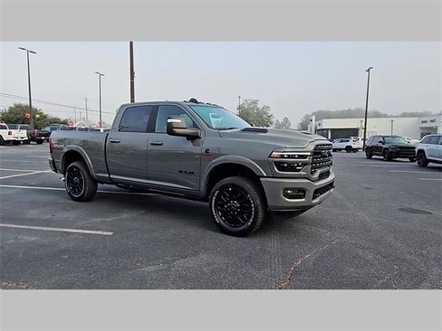 New 2026 RAM 3500 Limited image 39