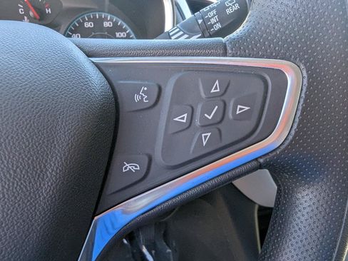 Used 2022 Chevrolet Equinox LS AWD/4WD image 12
