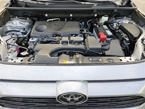 Certified 2025 Toyota RAV4 LE image 25