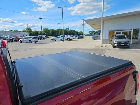 Used 2026 Chevrolet Colorado Z71 w/ Technology Package AWD/4WD image 11