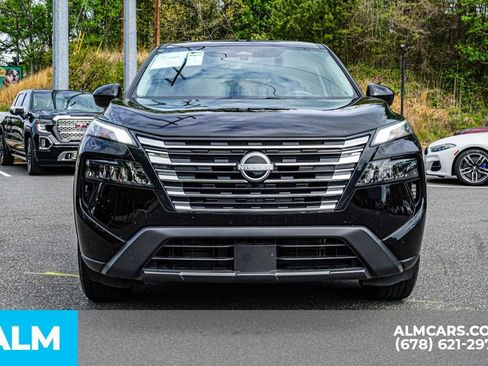 Used 2025 Nissan Rogue SV image 10