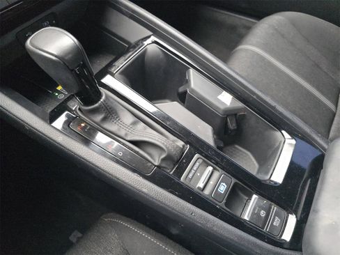 Used 2025 Honda Accord Sport image 26