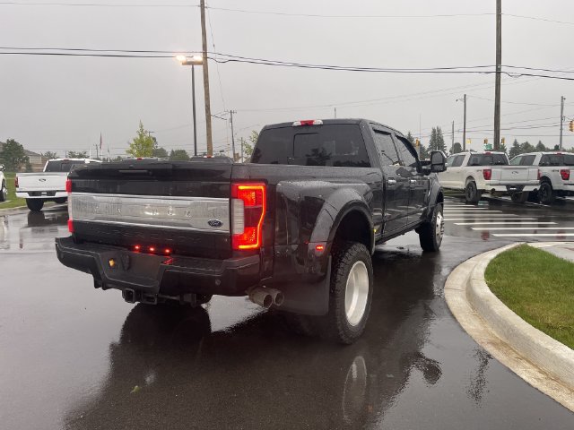 Certified 2019 Ford F450 Platinum w/ Platinum Ultimate Package AWD/4WD image 5