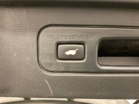 Used 2023 Honda Pilot Touring image 28