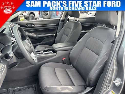 Used 2024 Nissan Altima 2.5 SV image 20