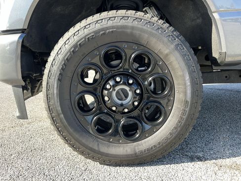 Used 2024 Ford F350 Lariat w/ Lariat Ultimate Package image 12