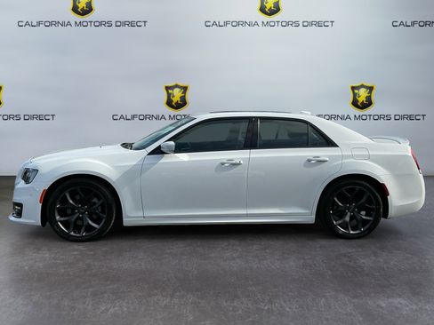 Used 2022 Chrysler 300 S RWD image 7