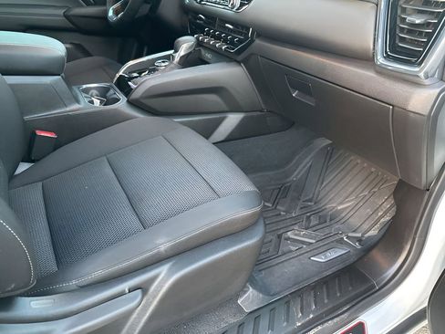 Used 2023 GMC Canyon Elevation w/ Convenience Package image 16