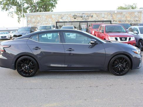 Used 2021 Nissan Maxima Platinum w/ 40th Anniversary Package FWD image 8