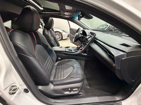Used 2020 Toyota Avalon XSE FWD image 42