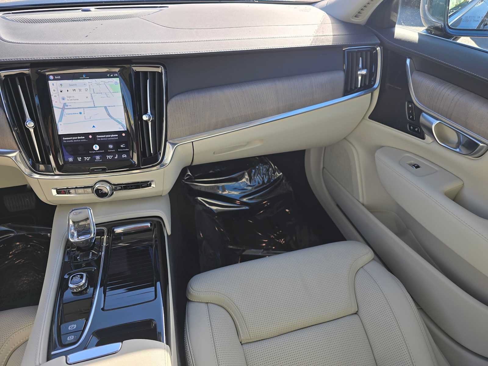 Certified 2024 Volvo S90 T8 Ultimate AWD/4WD image 19