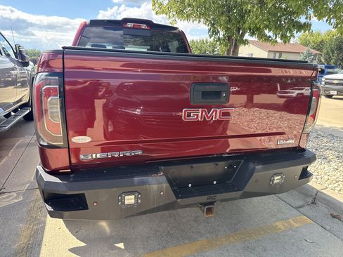 Used 2017 GMC Sierra 1500 SLT image 9