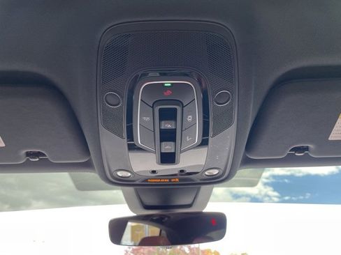 Used 2023 Audi SQ8 Premium Plus image 23