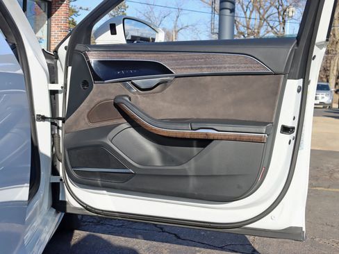 Used 2021 Audi A8 L 3.0T w/ Luxury Package image 39