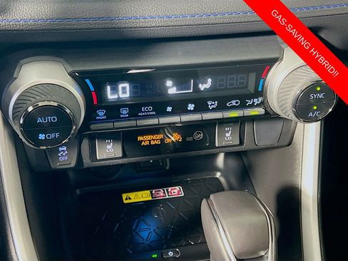 Used 2022 Toyota RAV4 XSE AWD/4WD image 15
