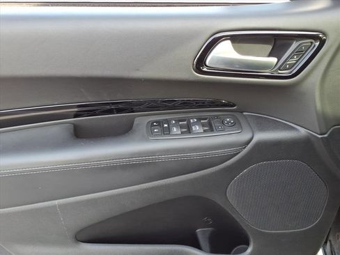 Certified 2022 Dodge Durango Citadel image 6