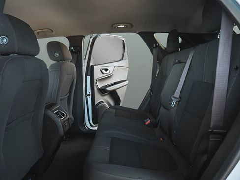 Used 2021 Chevrolet Blazer LT AWD/4WD image 13