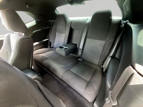 Used 2022 Dodge Challenger SXT w/ Driver Convenience Group AWD/4WD image 21