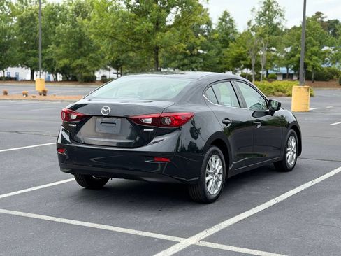 Used 2018 MAZDA MAZDA3 Sport w/ Preferred Equipment Package FWD image 7