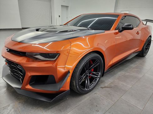 Used 2022 Chevrolet Camaro ZL1 image 7