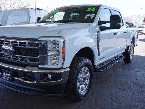 Used 2024 Ford F250 XLT w/ FX4 Off-Road Package image 7