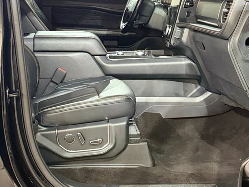 Used 2022 Ford Expedition Platinum AWD/4WD image 50
