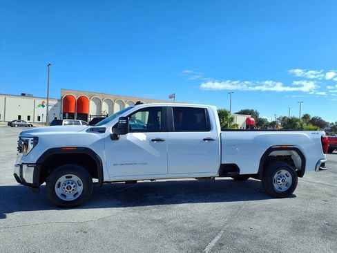 Used 2024 GMC Sierra 2500 Pro w/ Convenience Package image 4