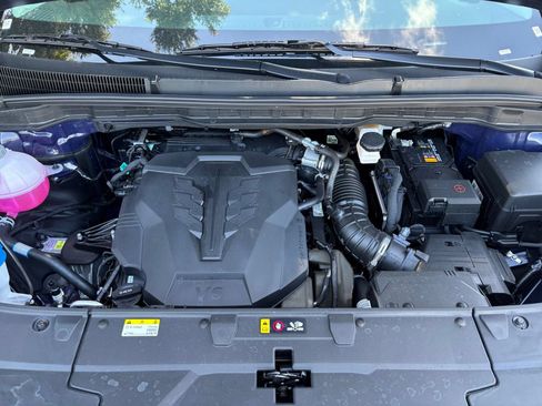 Used 2026 Kia Carnival FWD image 35