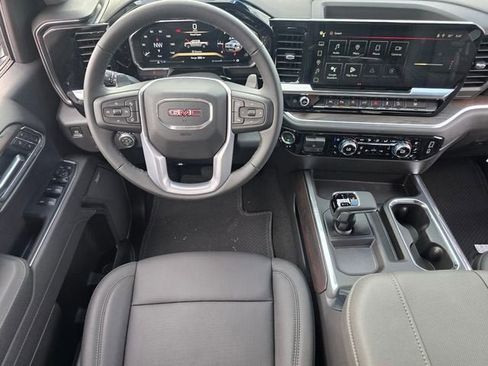 New 2026 GMC Sierra 1500 SLT AWD/4WD image 12