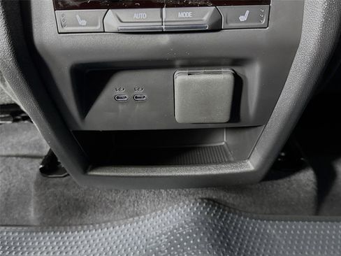 New 2026 Buick Enclave Avenir FWD image 28