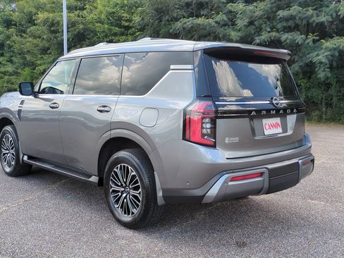 Used 2025 Nissan Armada SL w/ Captain's Chari Seat Package AWD/4WD image 7