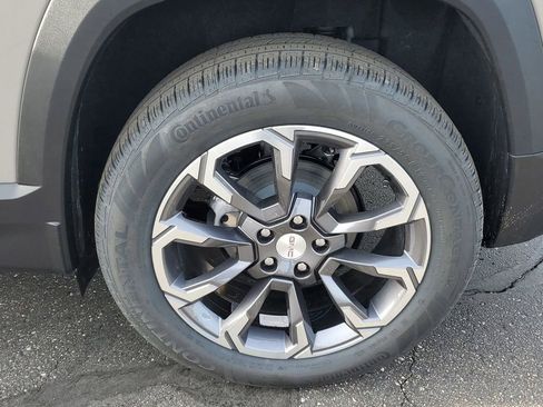 New 2025 GMC Terrain Elevation w/ Elevation Premium Package image 5