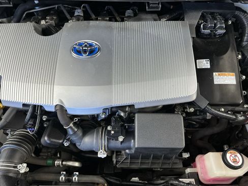Used 2019 Toyota Prius Limited image 32